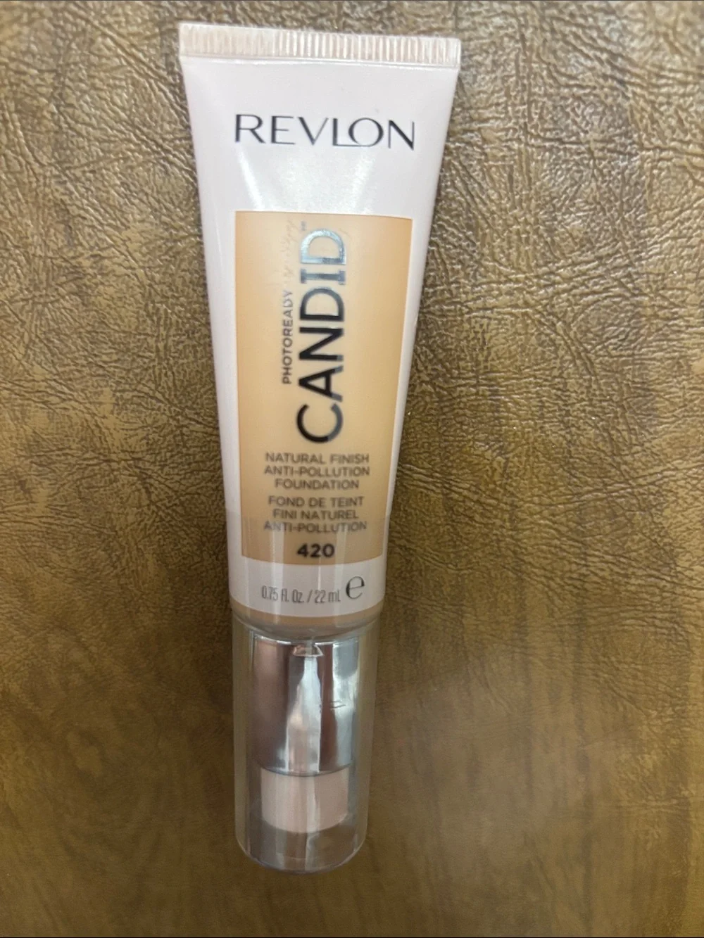 Revlon Candid Natural Finish Foundation - Sun Beige 420